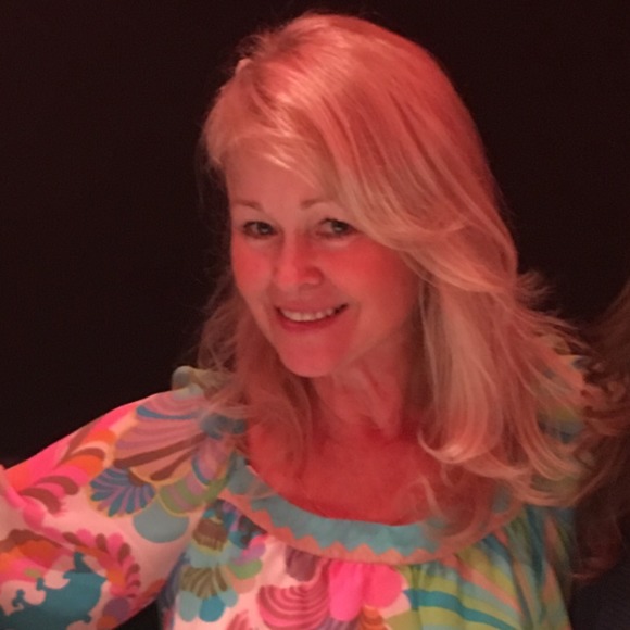 Meet your Posher, Donna - Picture 1 of 1